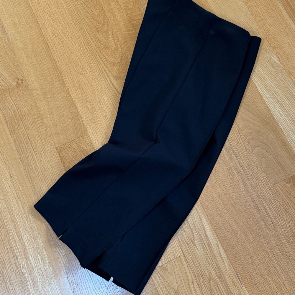 High Rise Double Knit Capris - Picture 9 of 13